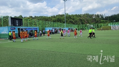 울진군, '제26회 경북도지사기 생활체육축구대회' 종합우승 차지!