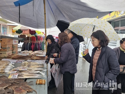 김천시 열린민원과, 설맞이 전통시장 장보기